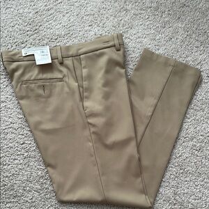 Men's Haggar Tan Pants BRAND NEW with tag :)